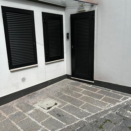 Roby & Simo Apartment San Giorgio a Cremano Bagian luar foto